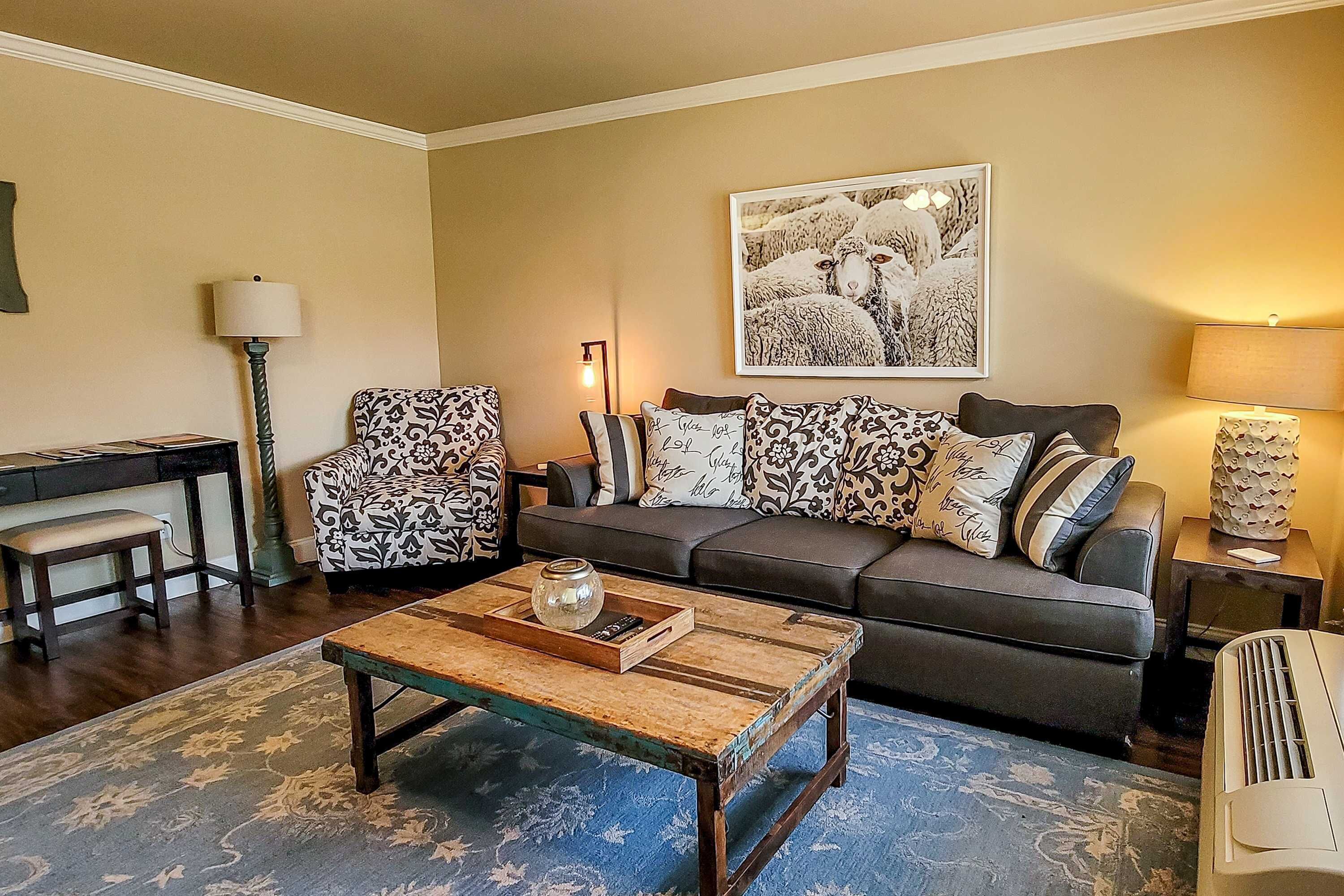 TV, fireplace, offices