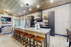 Fridge, microwave, oven, stovetop - Spacious, Family Friendly Cabin, Pool, Games, Theater (Sevierville)