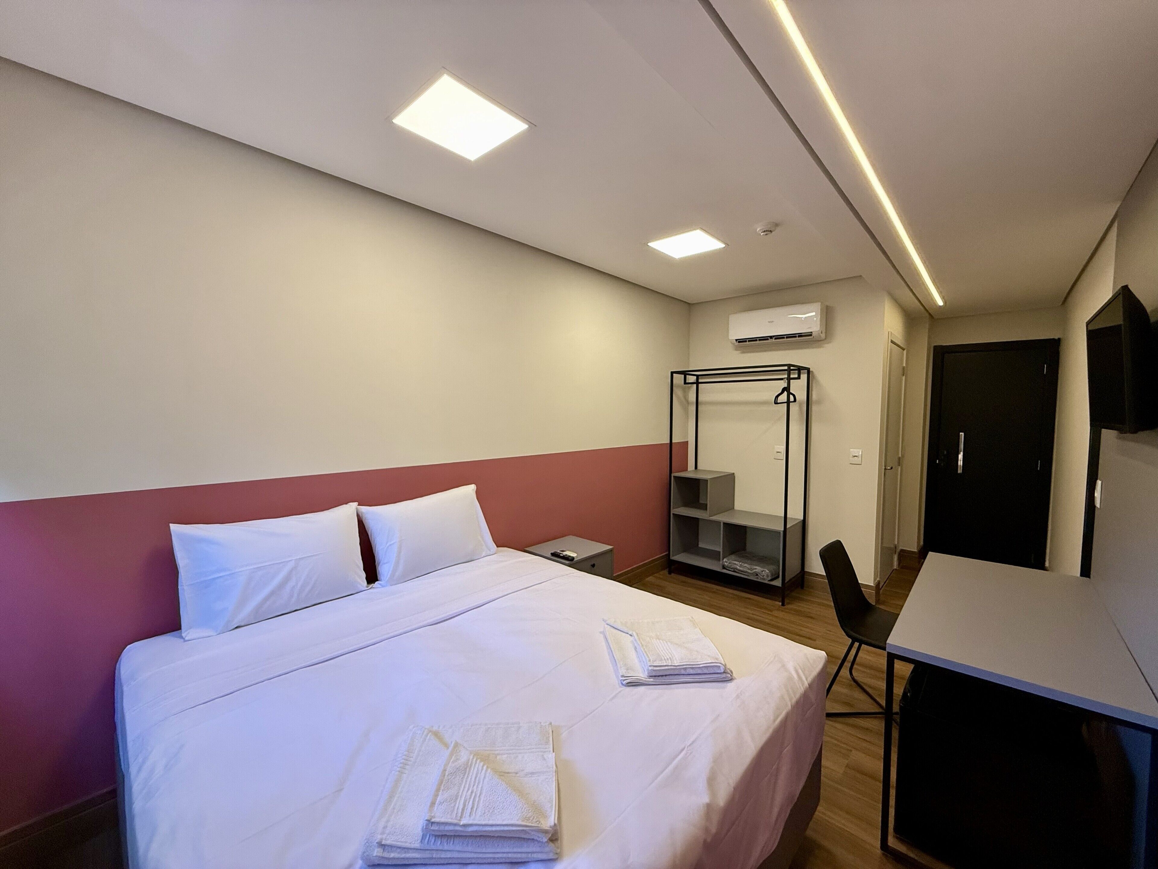 Studio, 1 grand lit | Espace de travail pour ordinateur portable, Wi-Fi gratuit