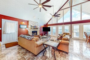 TV, DVD player, offices - Lakefront Cabin W Views, Boat Ramp, Dock, Hot Tub (Sevierville)