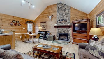 TV, fireplace, DVD player, offices