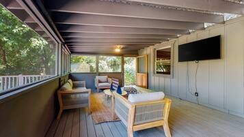 Televisión, chimenea, oficina