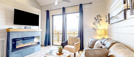 TV, fireplace, offices