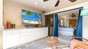 3 bedrooms, iron/ironing board, travel cot, WiFi - Villa Change of Life | Waterfront Retreat • Pool & Spa • Near Tarpon Point Marina (Cape Coral)