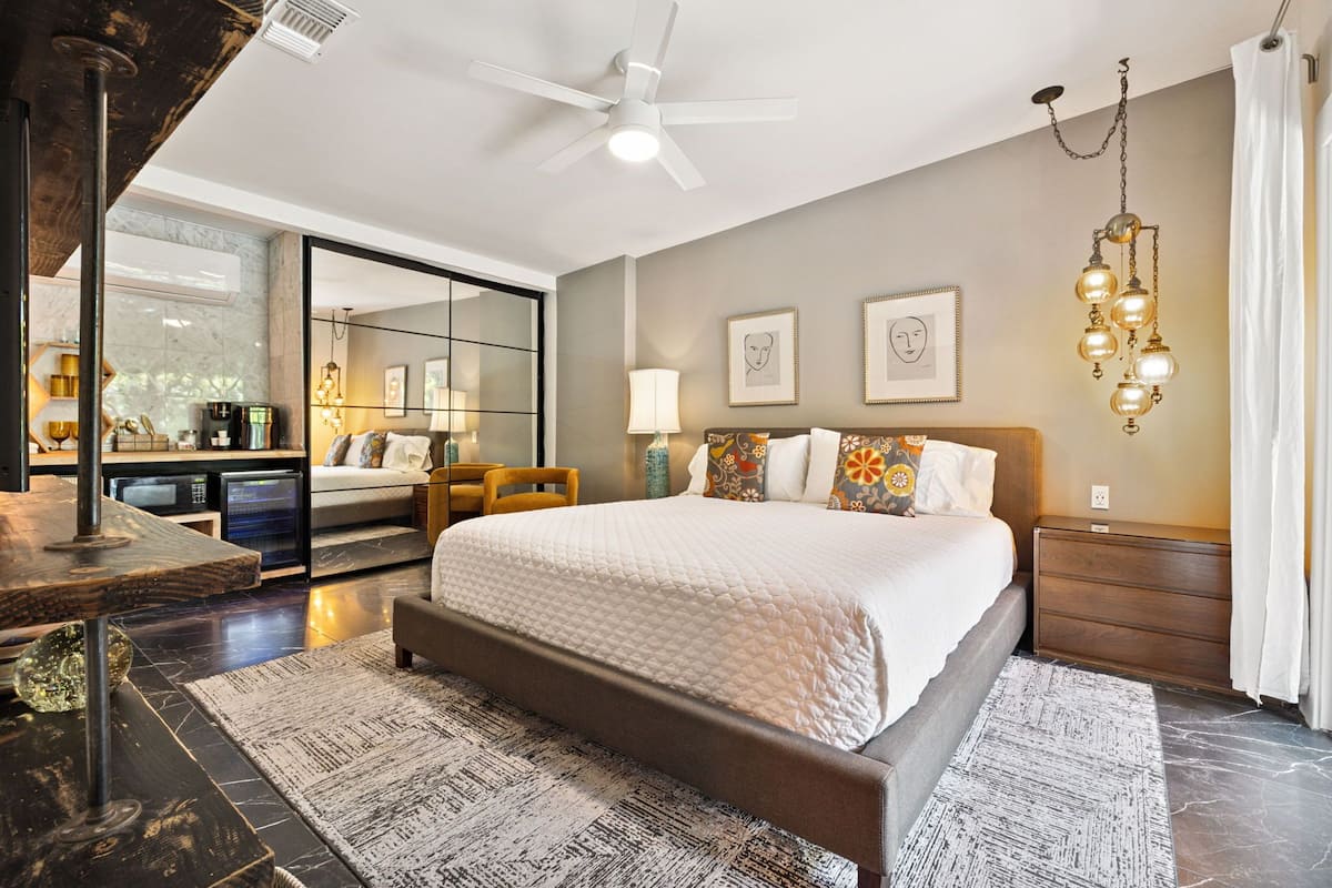 Comfort Single Room | Free WiFi, bed sheets