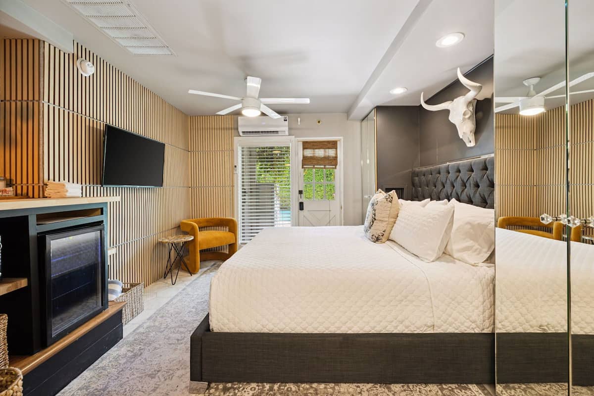 Standard Single Room, Pool View | Free WiFi, bed sheets