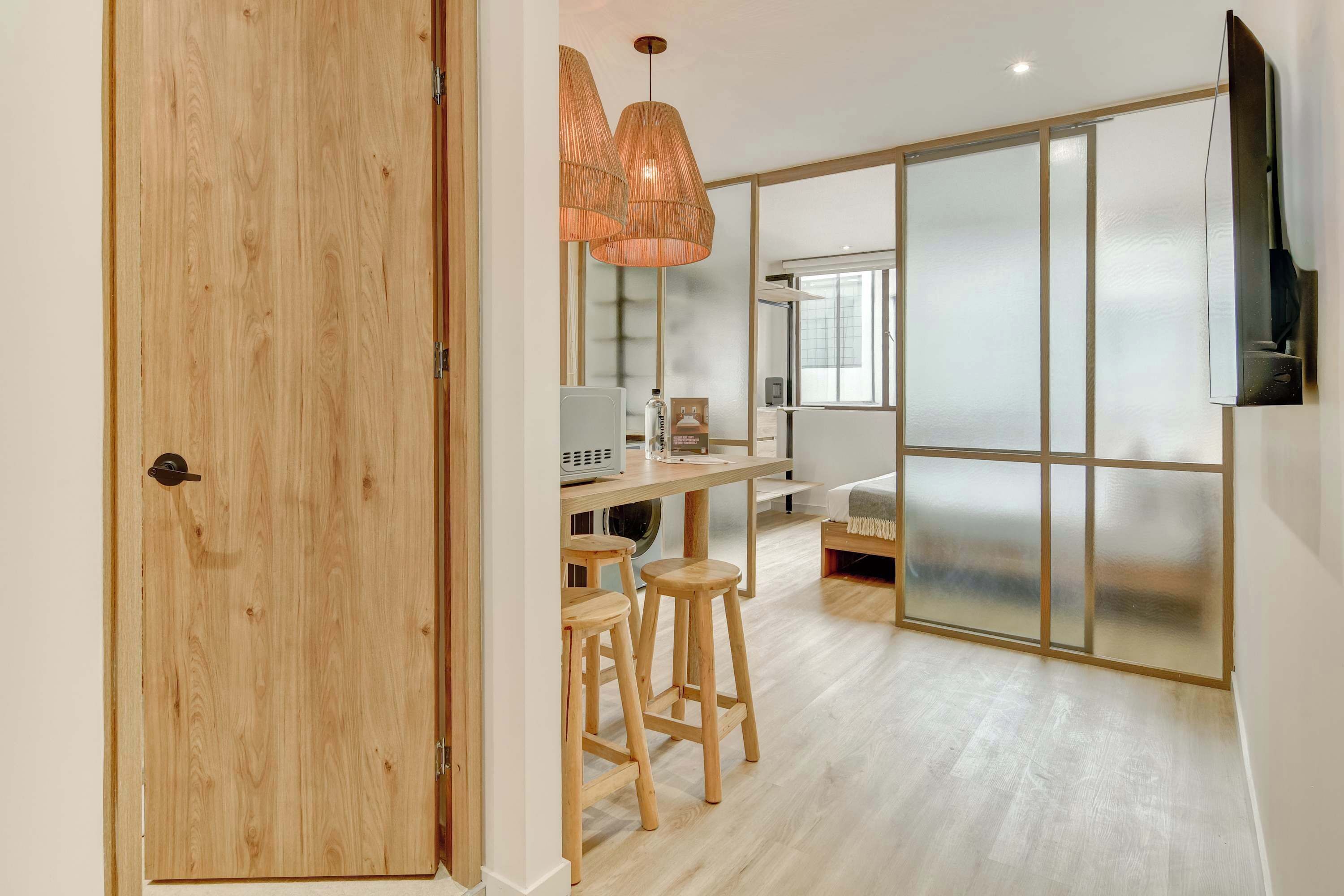 熨斗/熨衣板、WiFi、床单