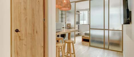 Bügeleisen/Bügelbrett, WLAN, Bettwäsche