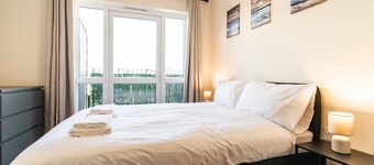 2 Bedroom Flat on Harbour Way!