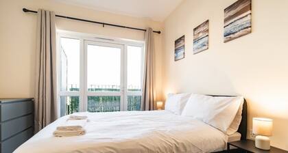 2 Bedroom Flat on Harbour Way!