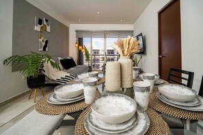 Interior - 2BR Cozy with Infinity Pool & High-Speed WiFi (Cancún)