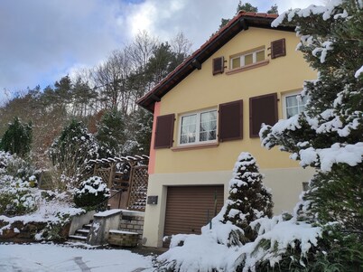 Gîte les Acacias 2 to 4 persons terrace, garden, on the edge of the forest