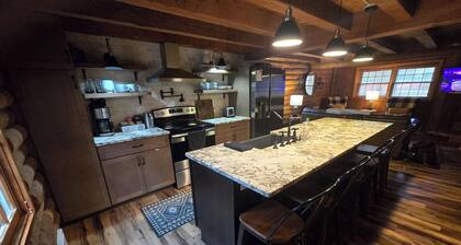 Log Cabin in beautiful Lake Harmony w/Game room, hot tub, fire pit