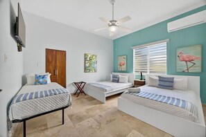 3 bedrooms, desk, iron/ironing board, travel crib