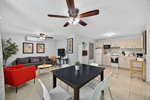 Interior - Spacious Updated Condado Apt Near the Beach (San Juan)