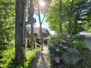 Property grounds - Valhalla on Sunapee | Stunning Lakefront Escape (Sunapee)