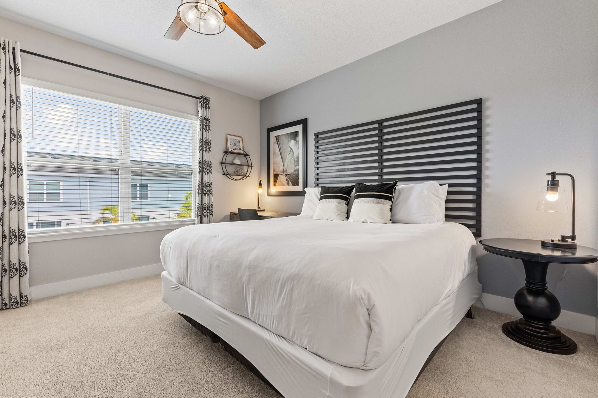 Strykejern/-brett, wi-fi og sengetøy