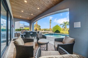 Pool - New! Epic Escape Theater, Pool & Golf Views (Kissimmee)