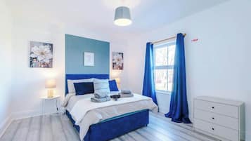 3 bedrooms, iron/ironing board, travel crib, WiFi
