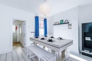 تناول الطعام