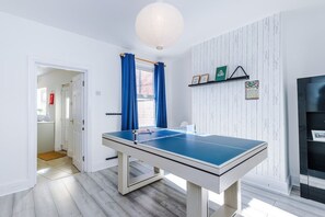 غرفة الألعاب