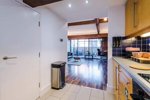 Interior - Central MCR 2BR/2BA • Workspace • Full Kitchen (Manchester)