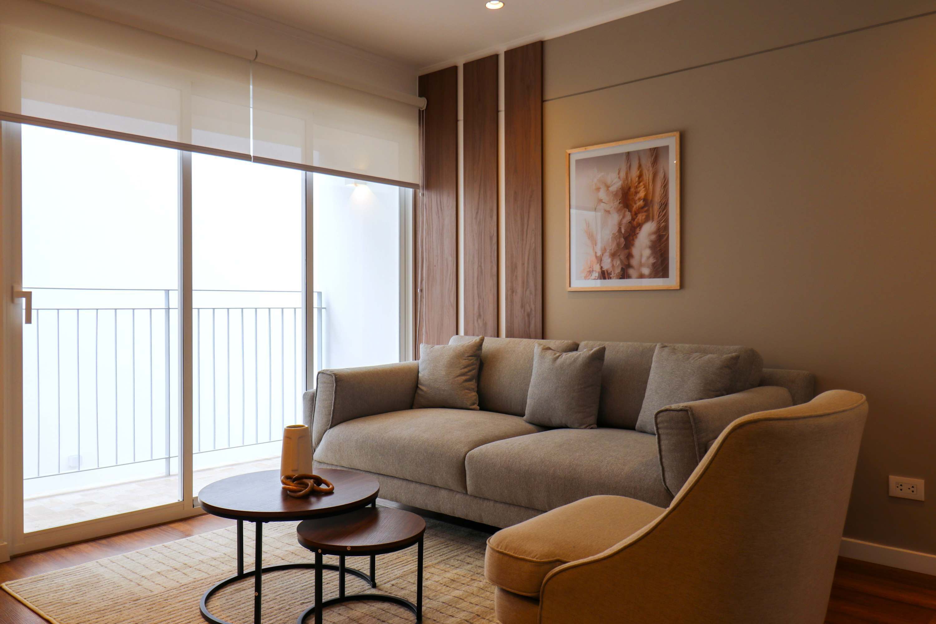 Una televisión, una oficina