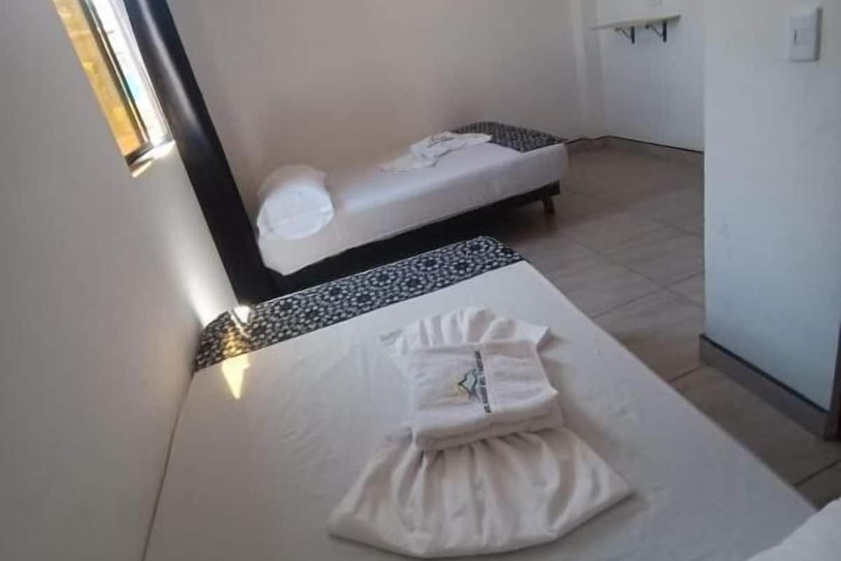 Classic Twin Room, Mountain View | Free WiFi