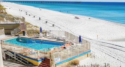Right on the beach! Pool Access | Sleeps 6