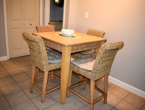 Dining - Cozy Suite Just Steps from the Beach | Pool Access (Panama City Beach)