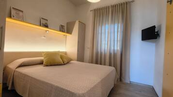 Fer et planche Ă repasser, Wi-Fi, draps fournis