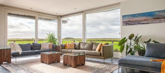 10P 4B Luxe Villa with Pool and Sauna in Spijkerboor