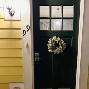 Interior - 1 Bedroom | Cozy Lounge | Spacious (Catskill)