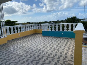 Terrace/patio - Gorgeous 2-bedroom apartment in vibrant Boca Chica near the beach (Boca Chica)