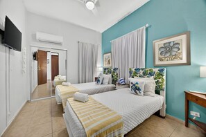 2 bedrooms, desk, iron/ironing board, travel cot - Newly Updated Condado Apt with Private Rooftop (San Juan)