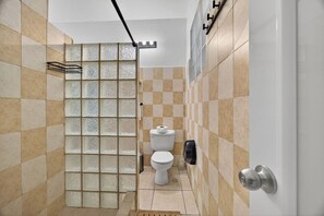 Hair dryer - Updated Condado Retreat Walk to Beach & Nightlife (San Juan)