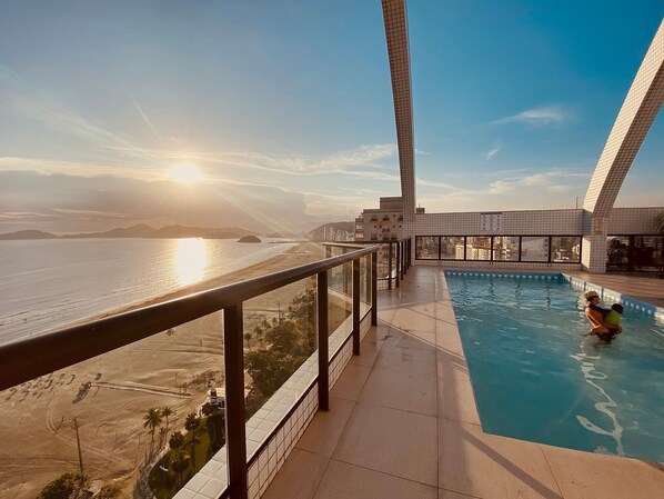 Pool - SHB - Sea Glow: Balcony with Ocean View (Santos)