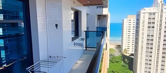 SHB - Full leisure in the best area of Guarujá!