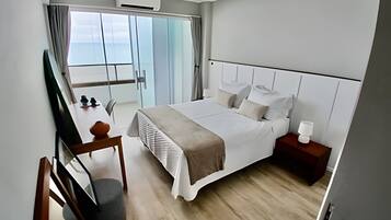 Fer et planche à repasser, draps fournis