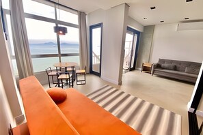 TV - SHB - Golden Dawn: Sophistication and Ocean View (Santos)