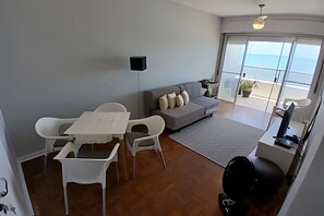 Interior - SHB - Oceanfront on Pitangueiras Beach (Guarujá)