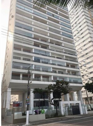Exterior - SHB - Oceanfront on Pitangueiras Beach (Guarujá)