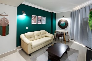 TV - SHB - Beach Vibe - Style & Ocean View with Balcony (Santos)