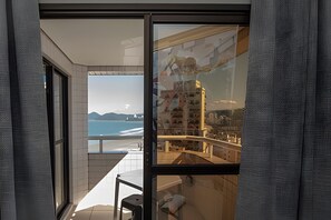 Interior - SHB - Beach Vibe - Style & Ocean View with Balcony (Santos)