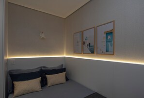 Iron/ironing board - SHB - Beachfront | Sophisticated Design | Complete (Santos)