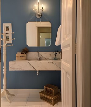 Interior - SHB - Beach House with Air Conditioning (Santos)