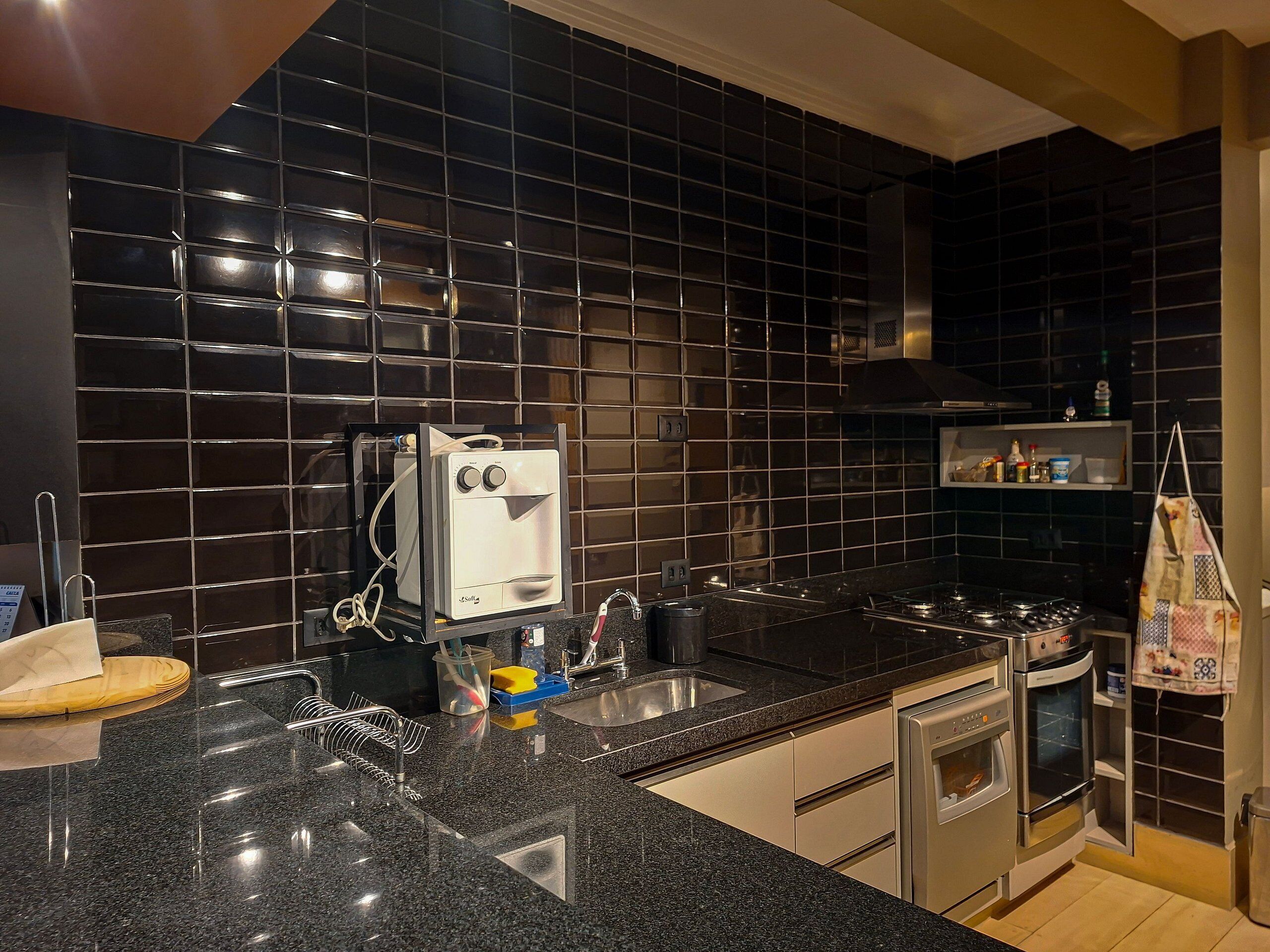 Kjøleskap, mikrobølgeovn, ovn og oppvaskmaskin