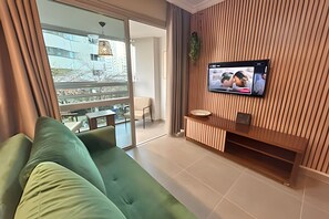 TV - SHB - The Best of Pitangueiras with Beach Service (Guarujá)