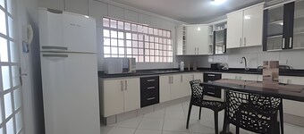 SHB • Swimming pool | Barbecue | Security | City