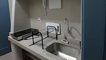 CafetiĂšre/bouilloire, grille-pain